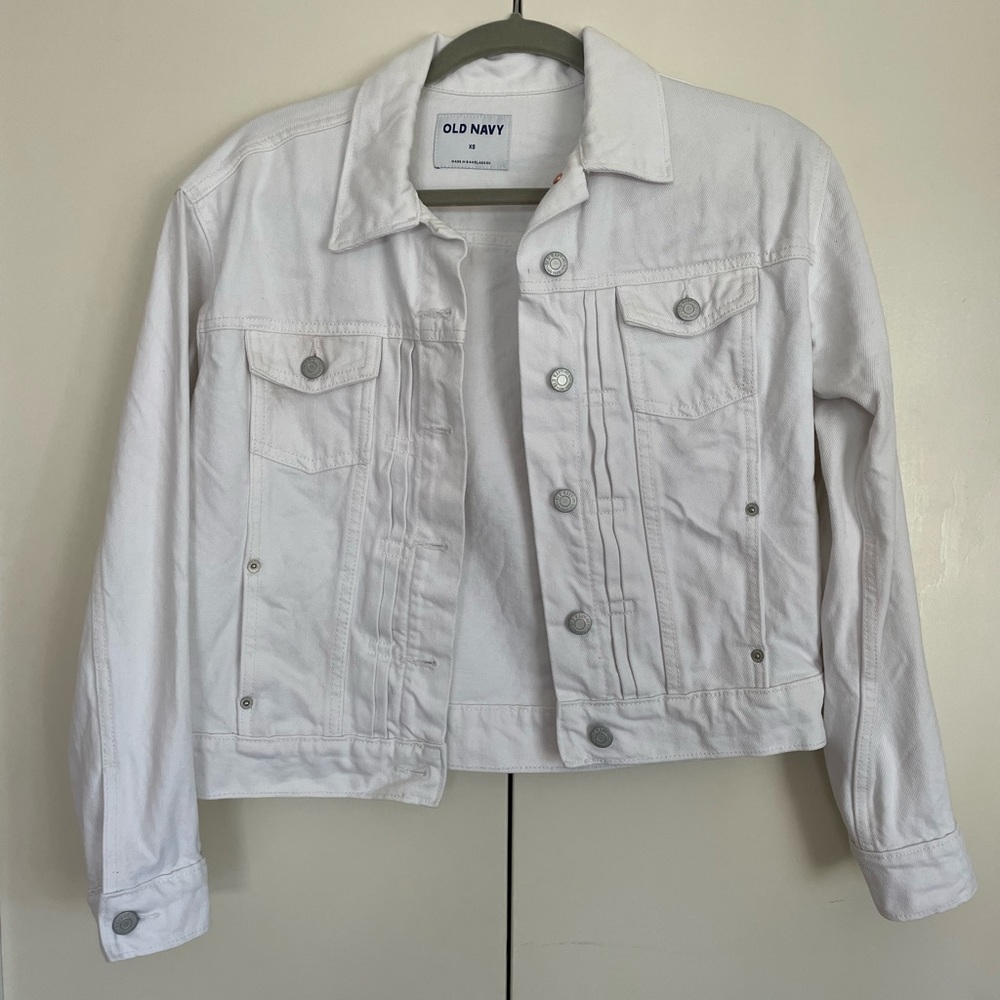 Like new white jean jacket